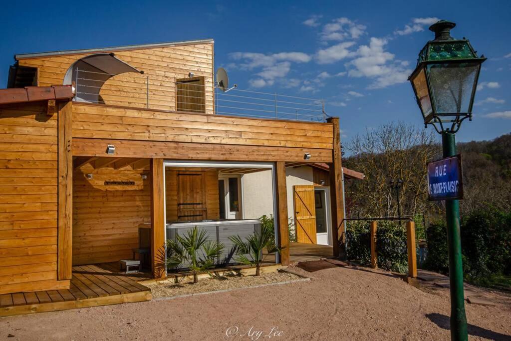 Вилла Gite Du Mont Plaisir Chouvigny Экстерьер фото